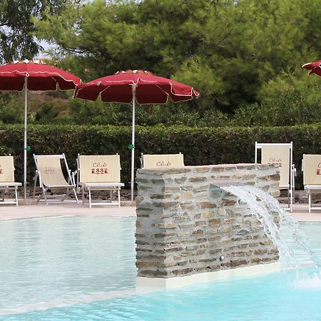 Club Esse Sporting Hotel Stintino Bagian luar foto