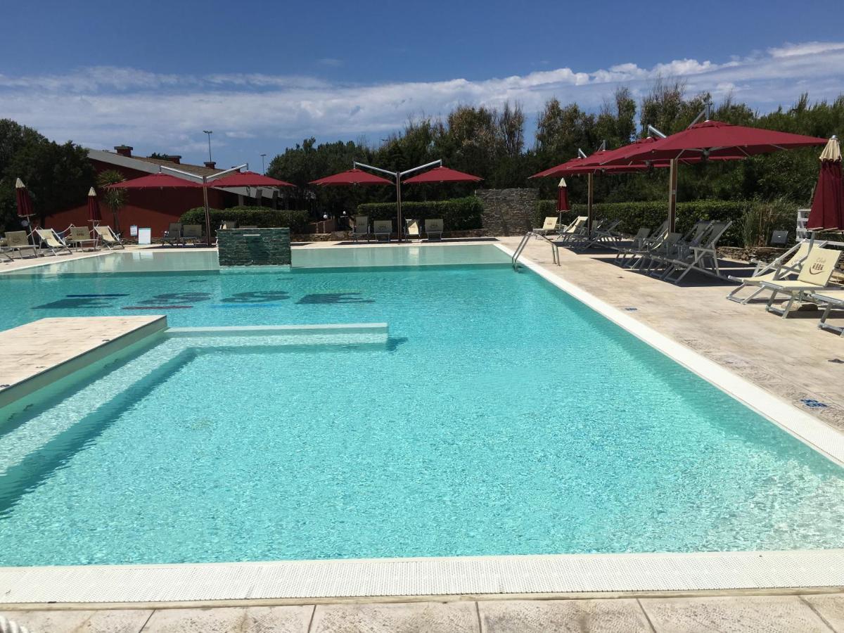 Club Esse Sporting Hotel Stintino Bagian luar foto