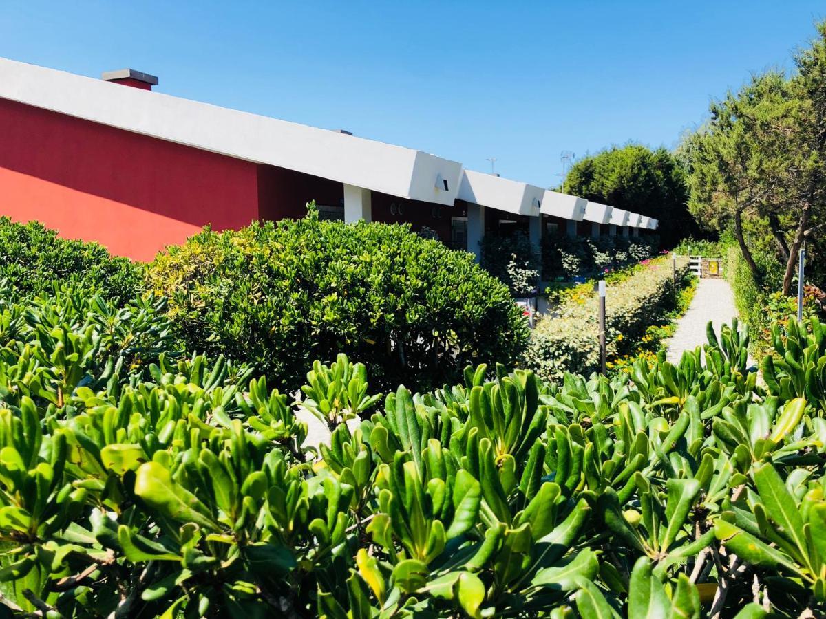 Club Esse Sporting Hotel Stintino Bagian luar foto