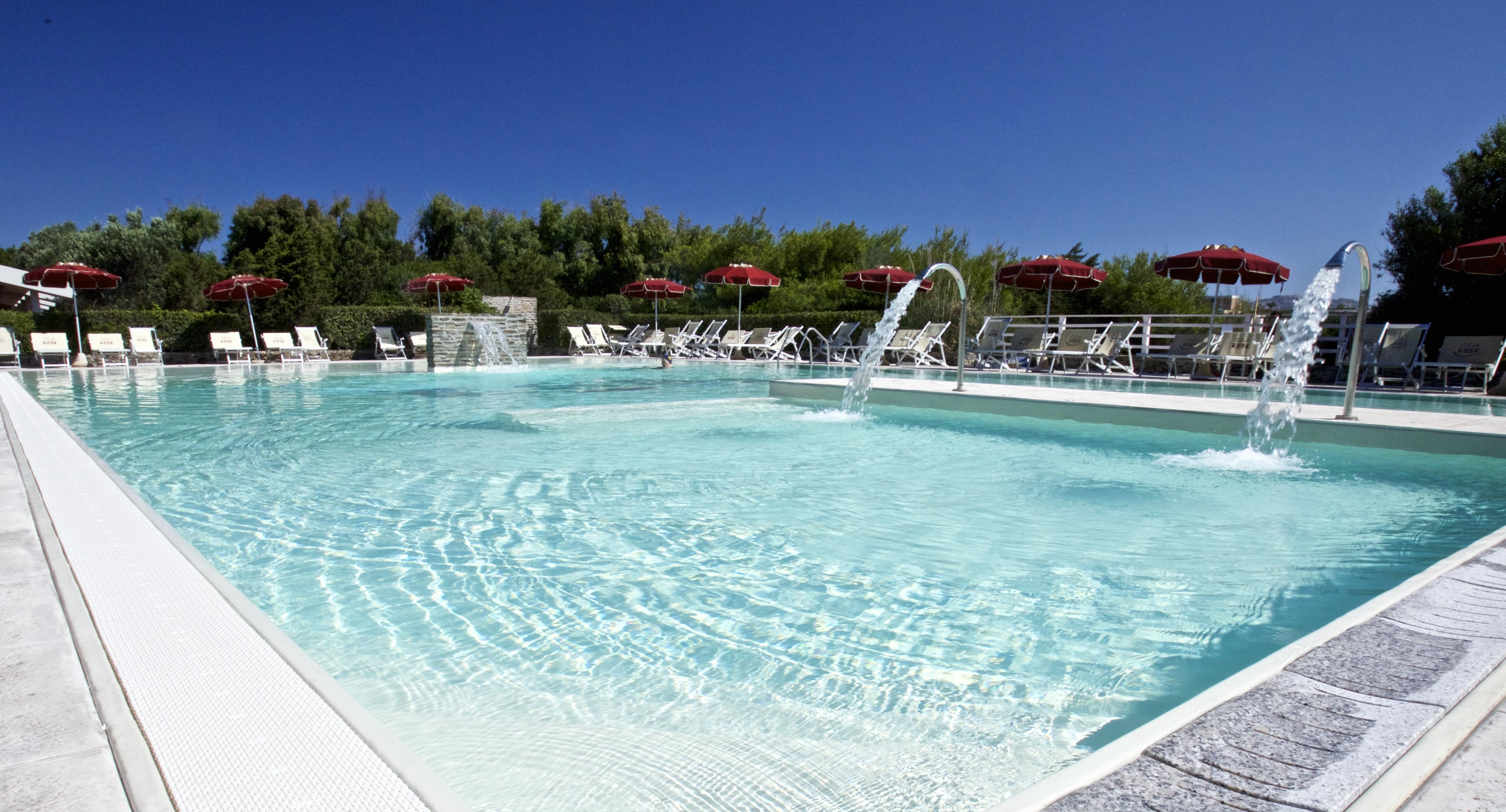 Club Esse Sporting Hotel Stintino Bagian luar foto