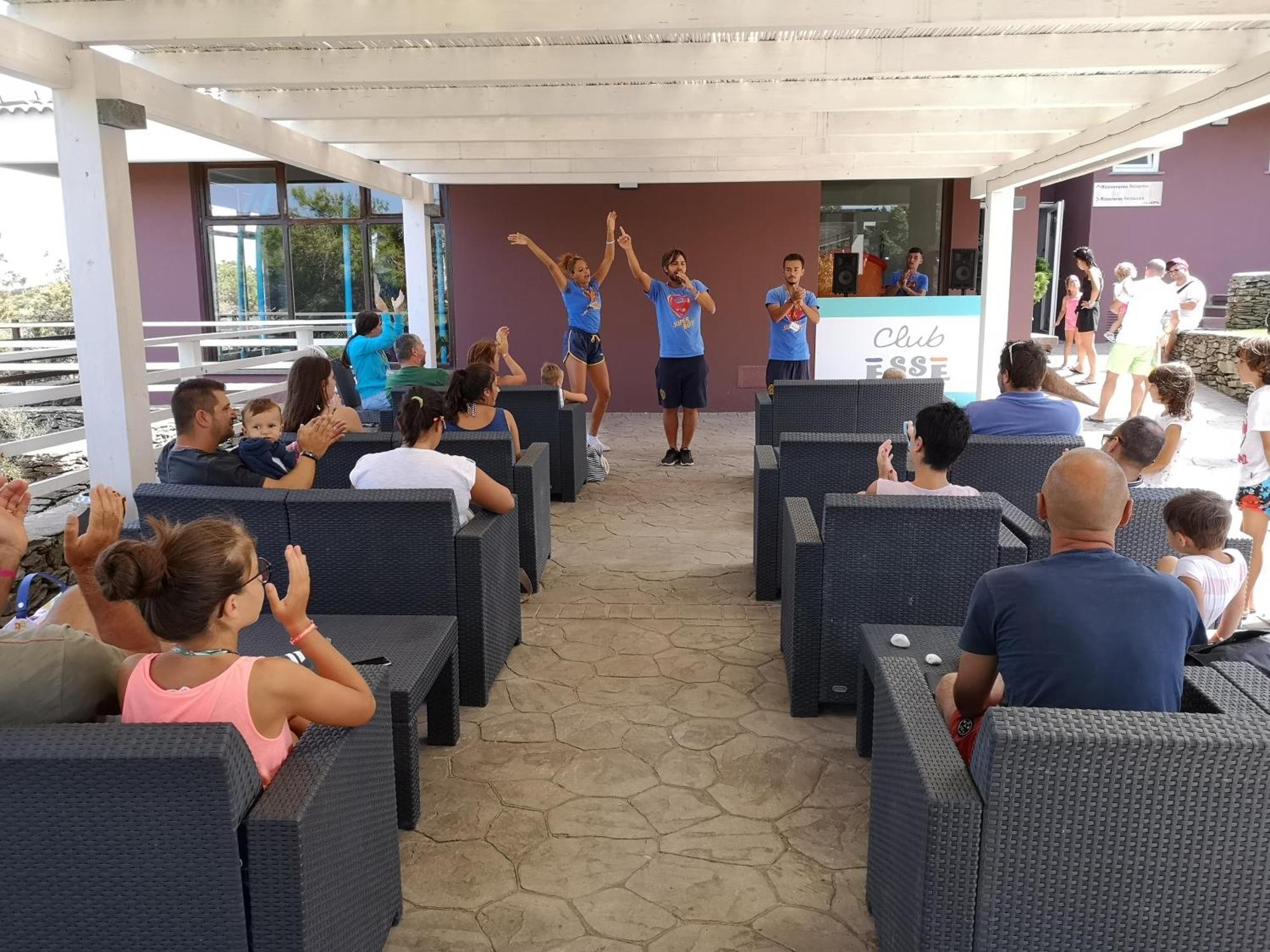 Club Esse Sporting Hotel Stintino Bagian luar foto