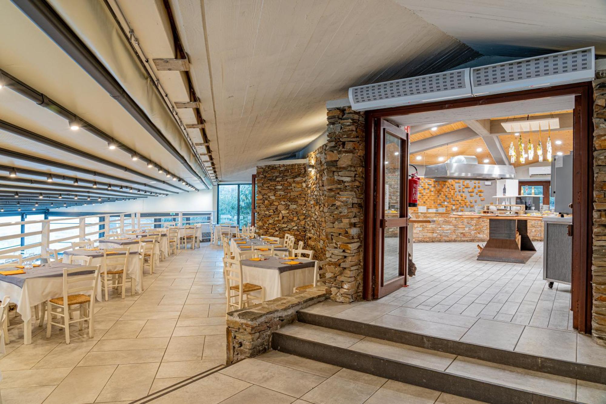 Club Esse Sporting Hotel Stintino Bagian luar foto