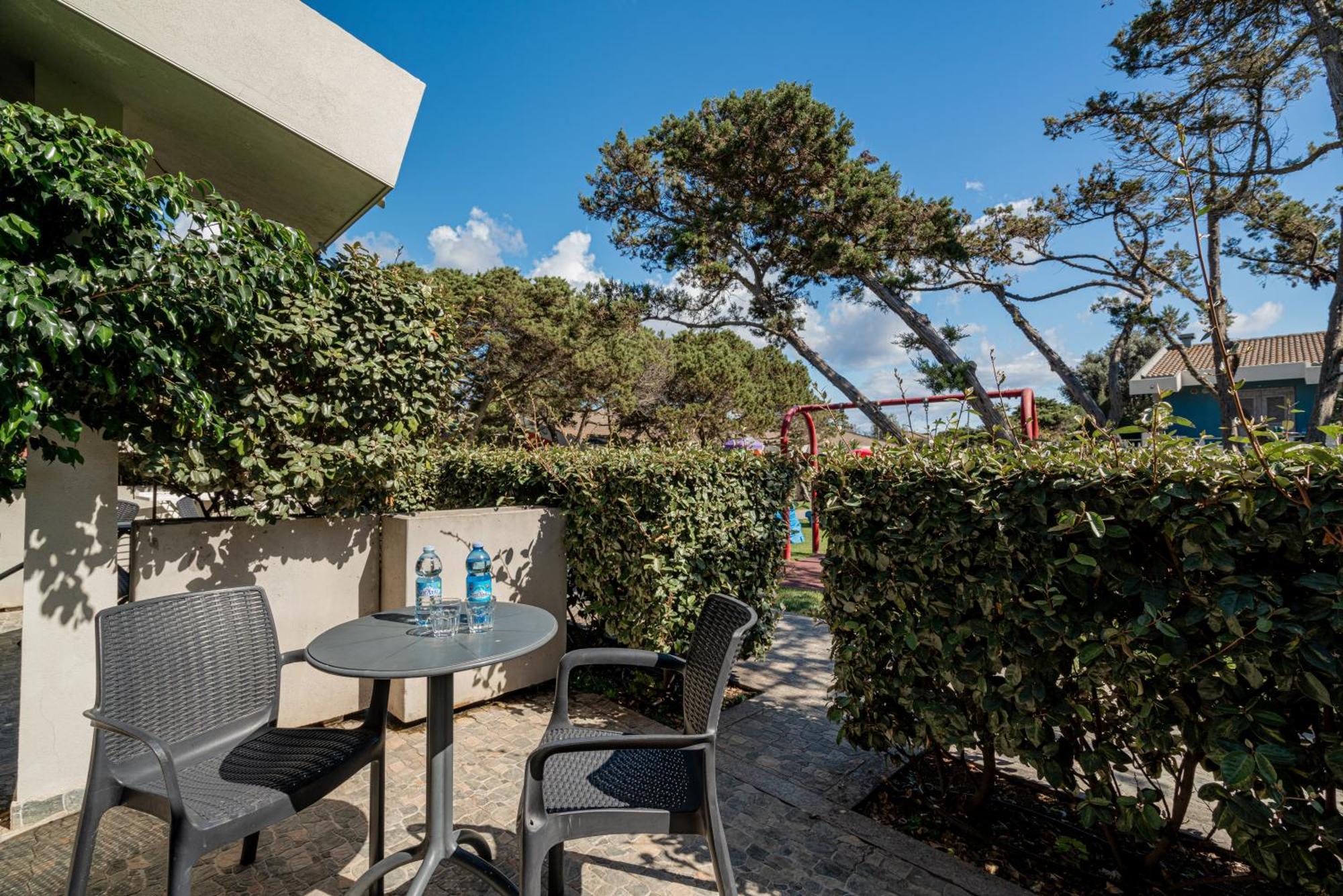 Club Esse Sporting Hotel Stintino Bagian luar foto