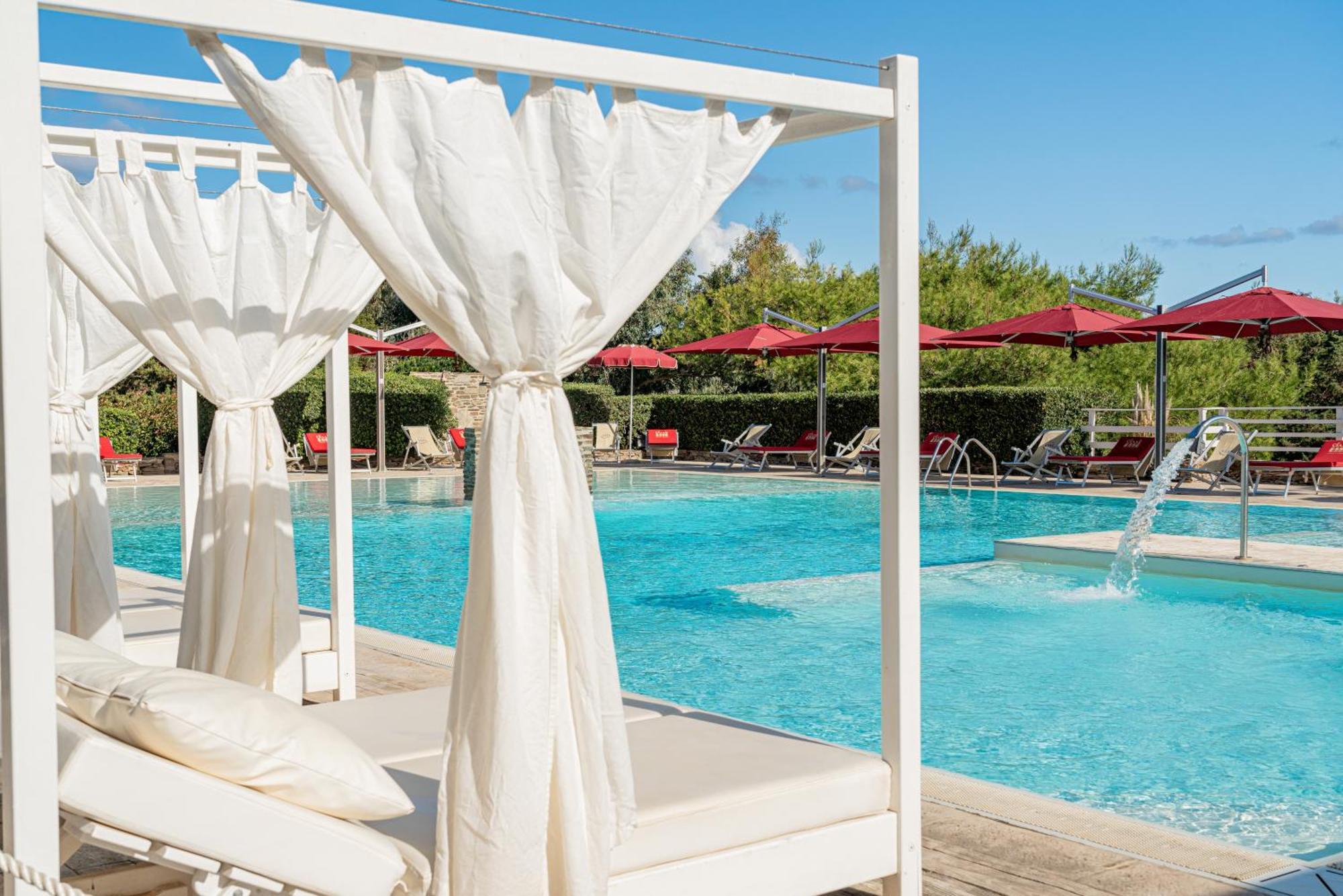 Club Esse Sporting Hotel Stintino Bagian luar foto