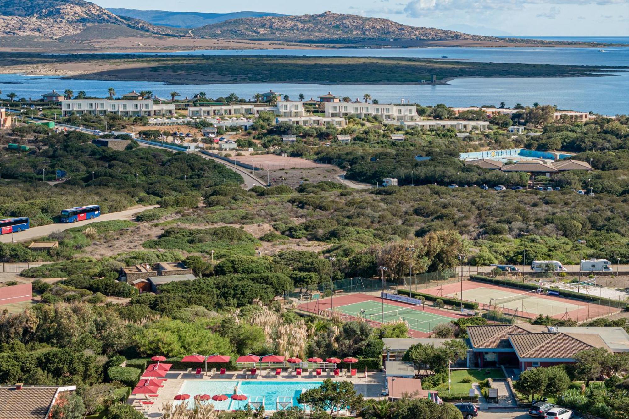 Club Esse Sporting Hotel Stintino Bagian luar foto