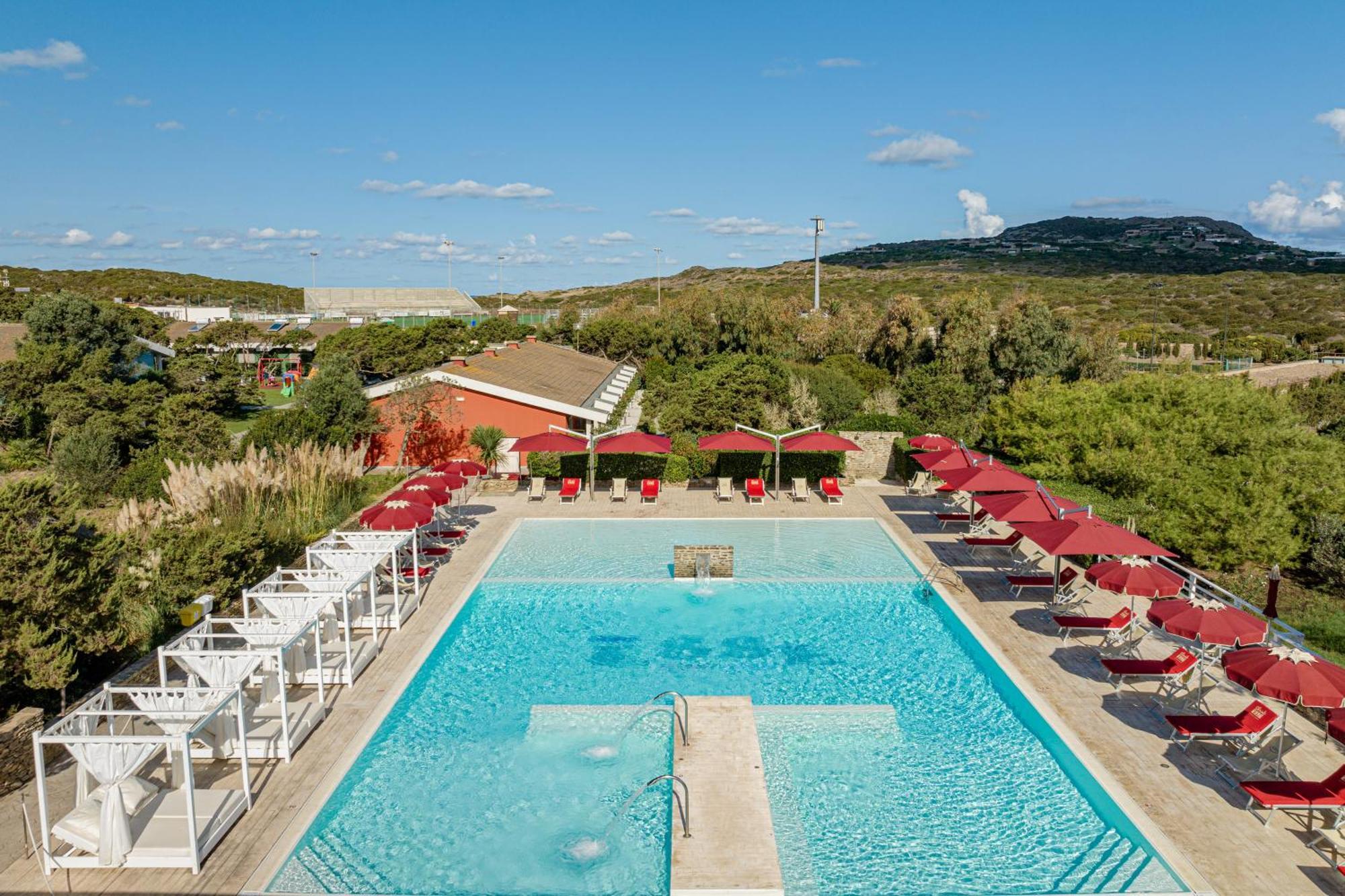 Club Esse Sporting Hotel Stintino Bagian luar foto