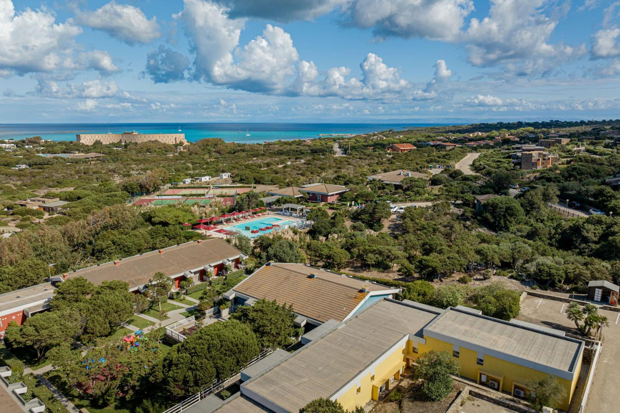 Club Esse Sporting Hotel Stintino Bagian luar foto